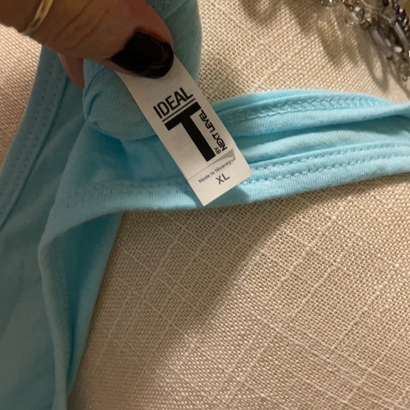 Tank - Picture 4 of 4